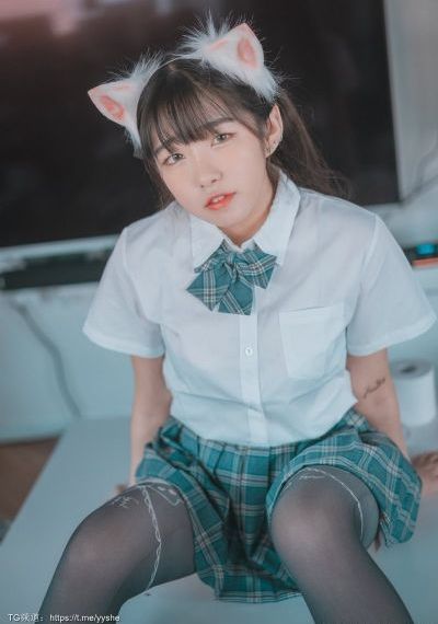 激情的丝袜麻麻_720韩国电影在线观看